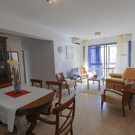 Rentalsevilla Luminoso Apartamento 3 Dormitorios Bagian luar foto